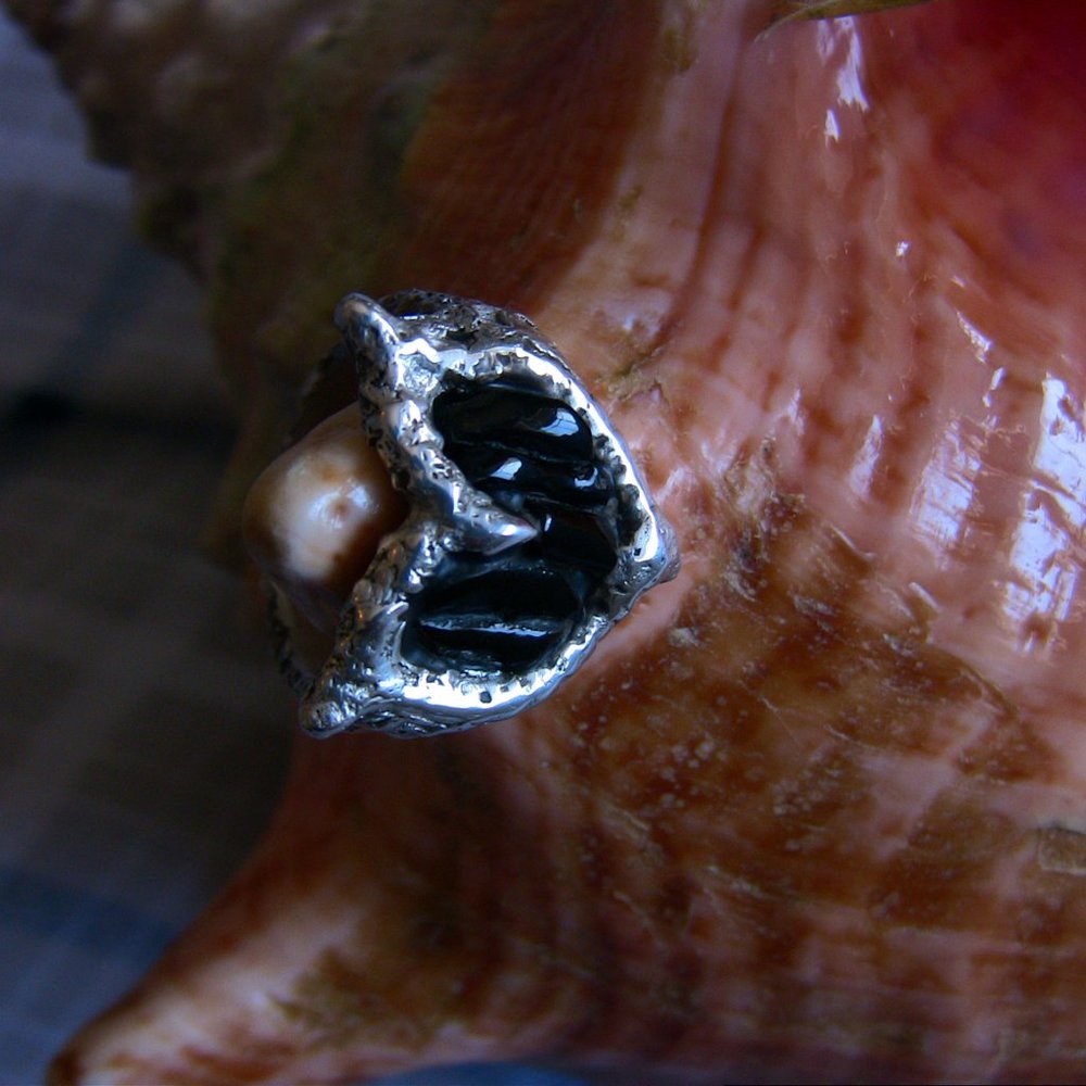 Molchanov freediving inspired ring in pure silver and coral